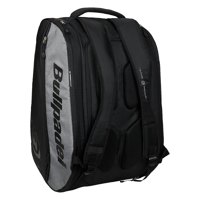 Paletero Bullpadel Vertex Negro 2026