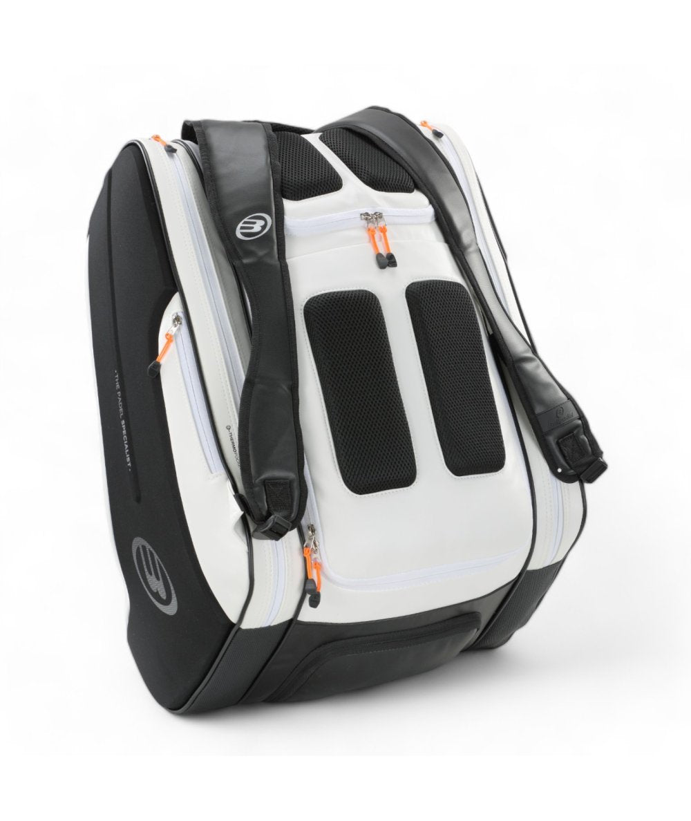Paletero Bullpadel Hack Blanco 2025
