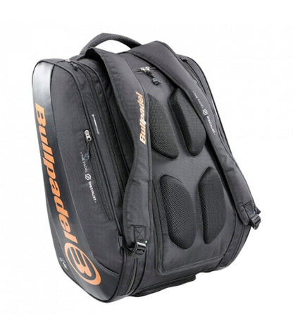 Paletero Bullpadel Vertex Negro 2025